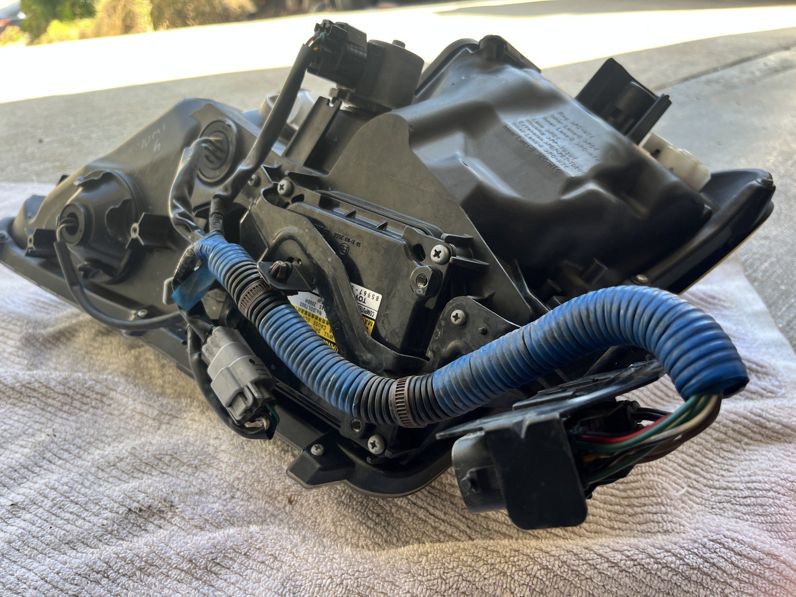 Headlight pulled out of the bumper